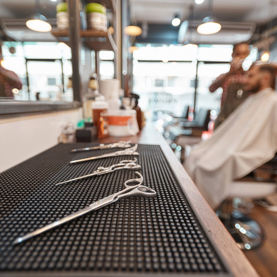 Salon fryzjerski, ilustracja do artykułu o wyborze fryzjera